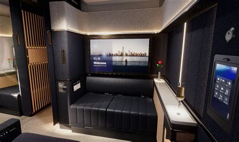 Lufthansa Adds Sennheiser Wireless Headphones to First Class