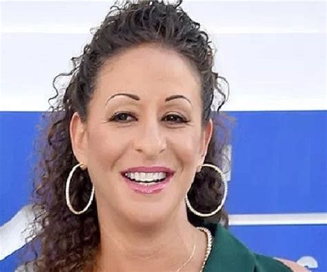 Unveiling Nicole Tuck: Beyond DJ Khaled - Life, Career & Family