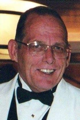 Mike Thonn Obituary (2023) - Moline, IL - Esterdahl Mortuary ...