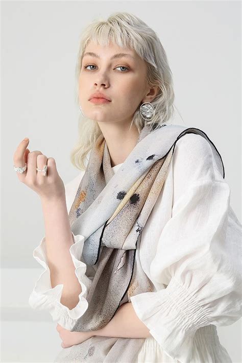 An tSín Grianscéithe Silk Georgette Shawl Monaróir, Soláthraí, Monarcha ...