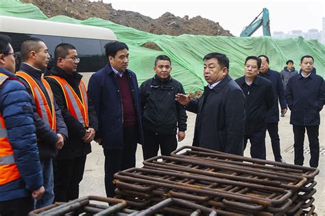 市住建局班子成员集体观摩重点工程-运城市住房和城乡建设局网站