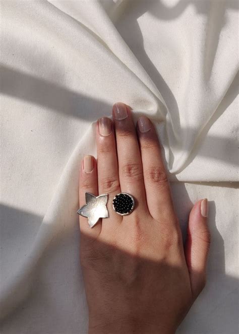 Flower and Bud ring – Aarjavee