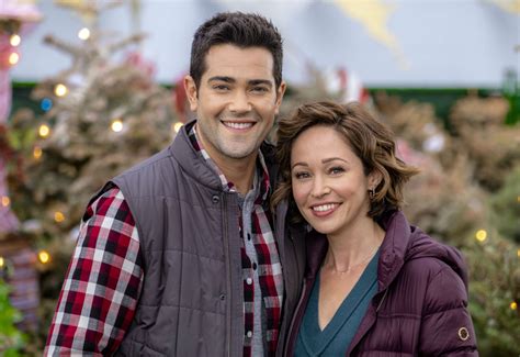 ‘Christmas Under the Stars’ Hallmark Movie Premiere: Cast, Trailer, Air ...