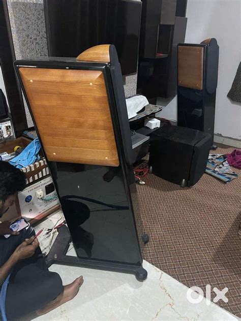 Usher towers cp-6371 klipsch onkyo denon kef rotel mcintosh nad b&w ...