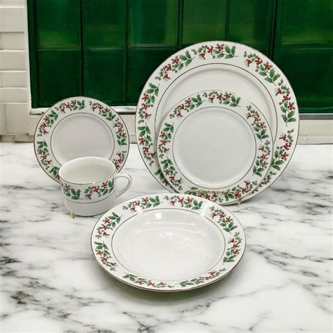 Christmas Holly Berry Dinnerware, Gibson Holiday China, Place Setting ...