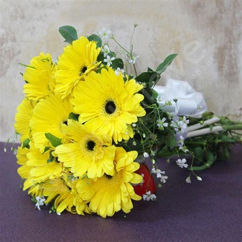 Send Yellow Gerbera Flowers with Chocolate Cake Online - GAL22-108443 ...