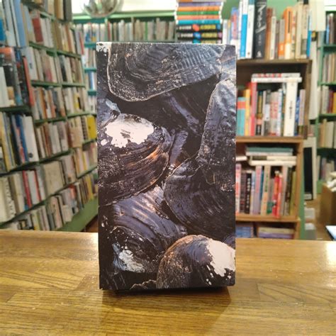 BIWA PEARL BOOK 山と、湖と、くらしと生業 | 百年