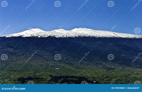 Mauna Kea Snow on Hawaii Island Stock Photo - Image of cold, clear ...
