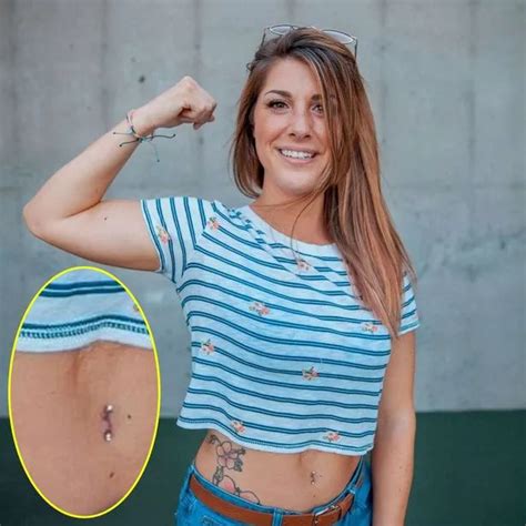 Alien Enters Belly Button 的图像结果