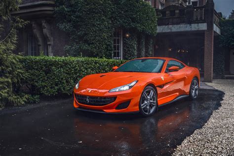 15 Shades Of Ferrari Red | ROSSOautomobili