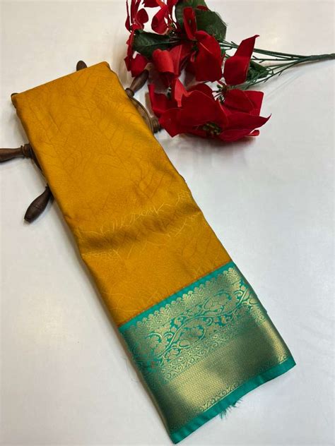 Offer Semi Silk Saree RP129