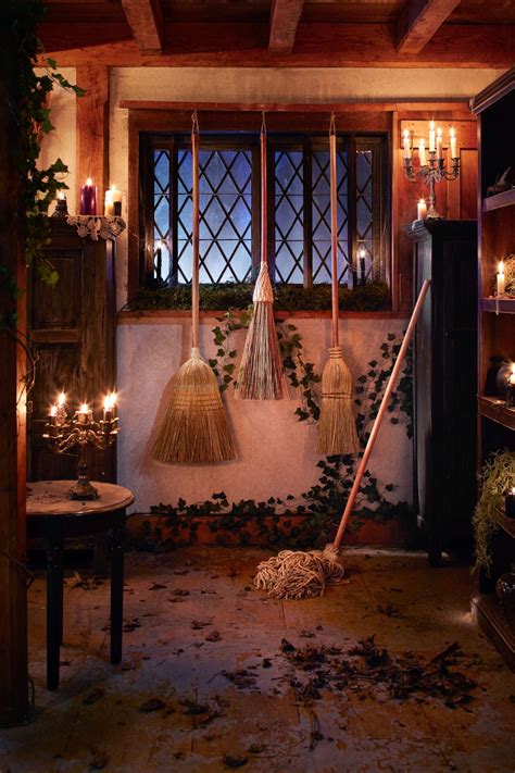 You can stay in the 'Hocus Pocus' house on Airbnb - Good Morning America