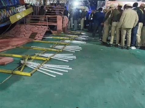 Surajkund Mela Swing Collapse: Inspector Dies, Multiple Injured ...