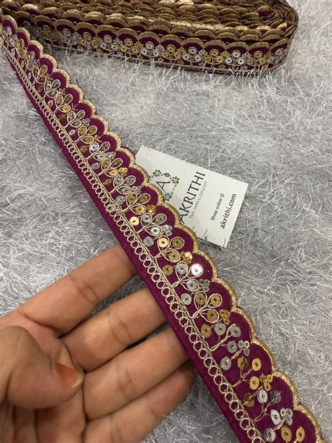 Buy gold borders and gold laces and trims online : Borders and patches ...