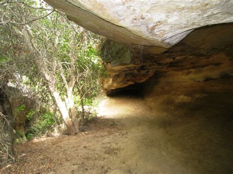 Aliso and Wood Canyons Wilderness Park (Dripping Cave aka: Robbers Cave)