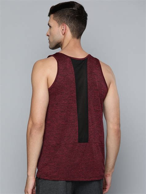 Alcis Men Maroon Solid Slim Fit T-shirt AAMSINSI00008508-S