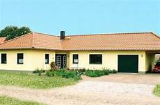 Bungalow Mit Garage Im ᐅ individuell geplant bungalow mit integrierter Bungalow Mit Garage Im ᐅ individuell geplant bungalow mit integrierter