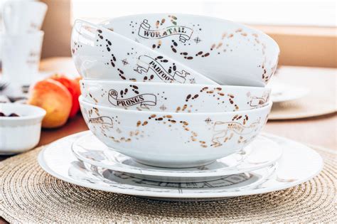 Harry Potter 16-Piece Ceramic Dining Dinnerware Set | Marauders Map ...