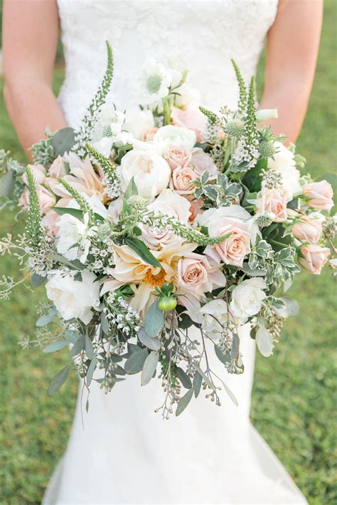 Rustic Bridal Bouquet | Flower centerpieces wedding, Wedding bouquets ...