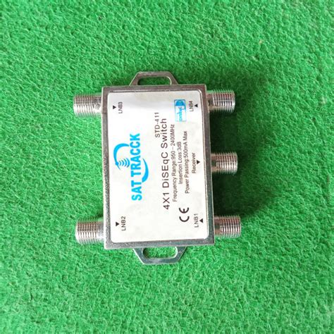 Sat tracck 4X1 Dis EqC Switch 4 Way LNB Splitter - EasySpares.in