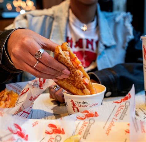 Cousins Maine Lobster ?at Gardiner Manor Mall, 834 Sunrise Hwy, Bay ...