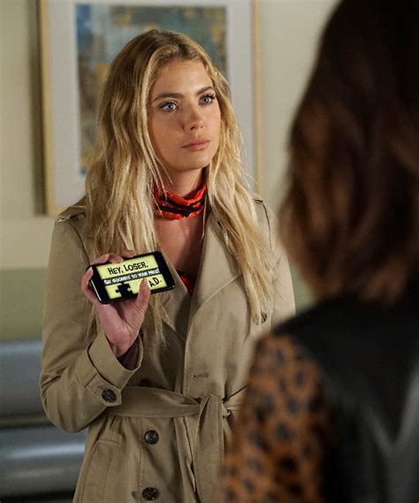 Hanna Outfits Pretty Little Liars