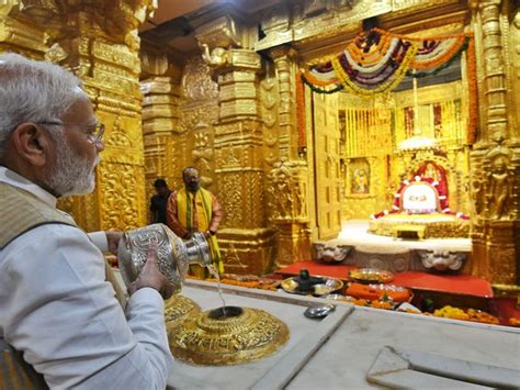 Gujarat: PM Modi visits Somnath Temple