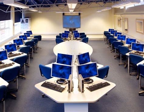 Computer Lab Classroom Design 的图像结果