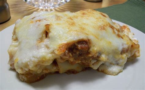 Elizabeth's Cooking Experiments: Sloppy Lasagna