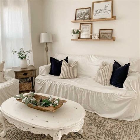 32 Centrepiece Coffee Table Décor Ideas to Jazz Up Your Home