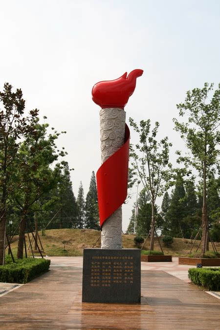 不锈钢雕塑_产品中心_北京中营盛鼎雕塑文化有限公司
