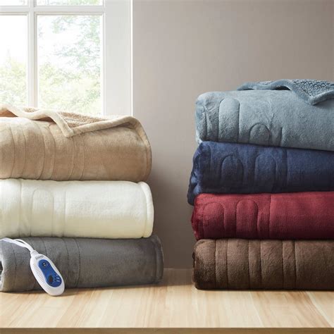 Best Electric Heated Blankets 2022 | POPSUGAR Home