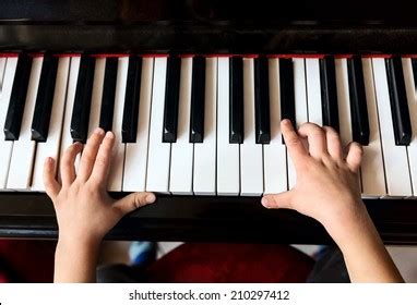 Electronic Keyboard Lessons 的图像结果