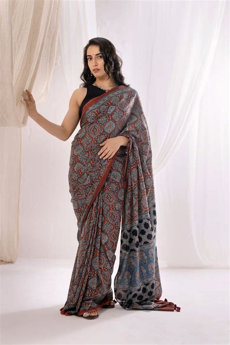 Pure Mul Cotton Ajrakh Hand Block Saree (Indigo/Maroon) - Vastraraag ...