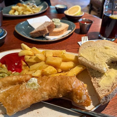 THE FISHPOOL INN, Delamere - Menu, Prices & Restaurant Reviews ...