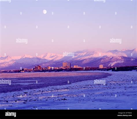 Anchorage alaska earthquake hi-res stock photography and images - Alamy