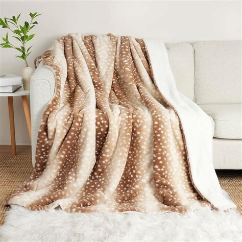 Amazon.com: Cozy Bliss Luxury Faux Fur Throw Blanket Animal Striped ...
