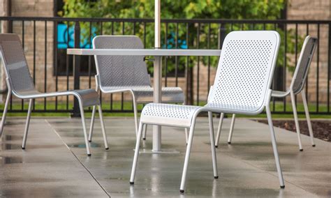 Public Metro Table & Chair - SketchUp Models