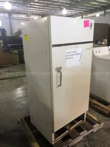 (2) Refrigerators | GovDeals