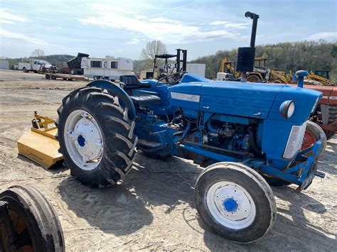 Ford 3000 Tractors 40 to 99 HP for Sale | Tractor Zoom