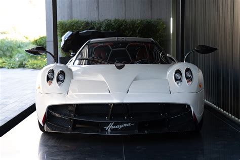 Pagani Huayra - Pagani Beverly Hills - United States - For sale on LuxuryPulse.
