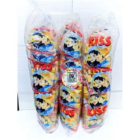 1 Pack | Kiss Fish Cracker 8g X 20s 90s OG Chichirya ng Pinoy | Shopee ...