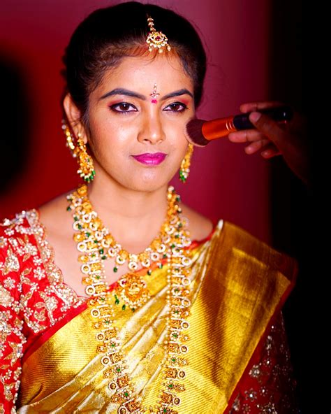 Makeup, Hair & Beautician Services at Home | Makeupcentral