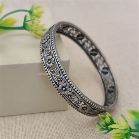“Panah” Silver Look Alike Oxidised Kada – The Beta Girl Jewellery