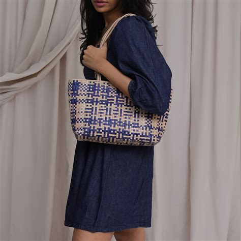 CA 1 - SHOULDER BAG - BLUE MULTI – Calonge