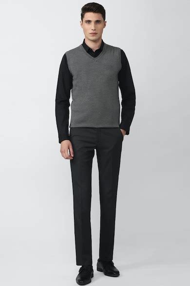 Buy Men Grey Textured V-Neck Sweater Online - 760618 | Van Heusen