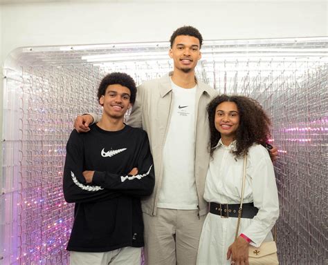Quem é Victor Wembanyama? – Conheça a 1ª escolha do Draft da NBA de 2023 – Portal do Spurs