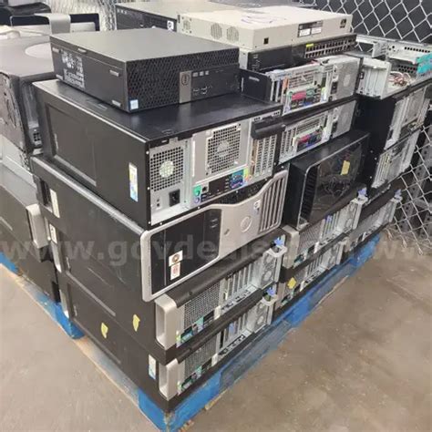 1 Pallet of Old Computers | GovDeals