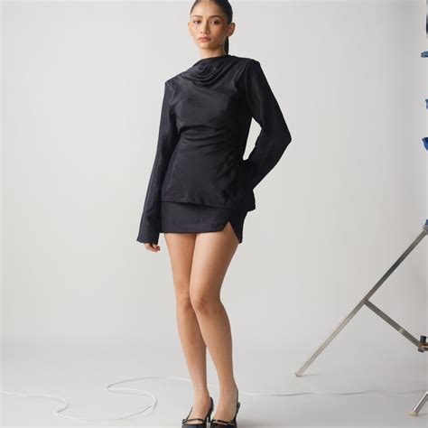 SARANYA MINI SKIRT - BLACK – Polite Society