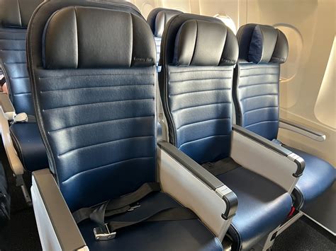 United Airlines Economy Seats Review